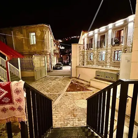 Apartment In Old Тбилиси Экстерьер фото